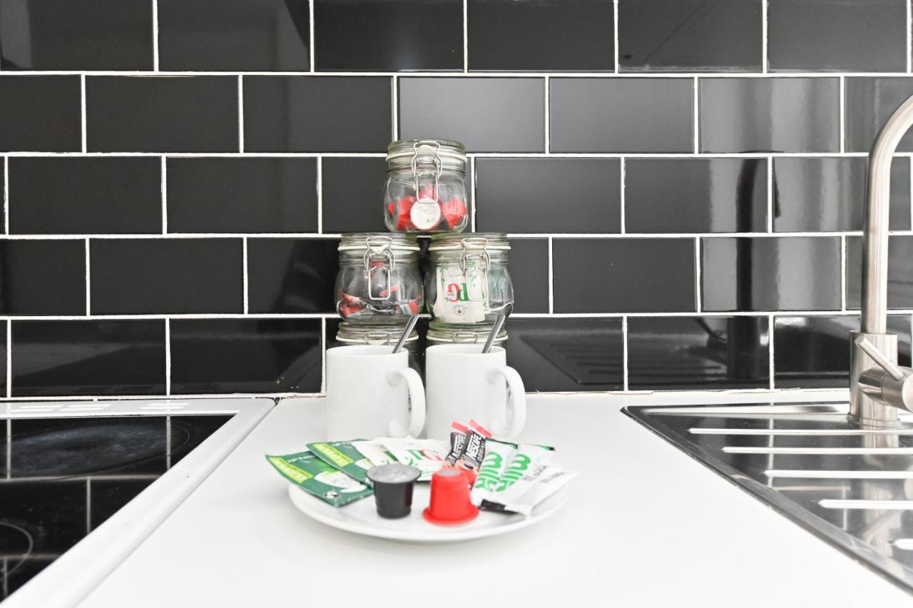 Covent Garden & Soho, Cosy & Cool, Spacious Apartment London Eksteriør billede